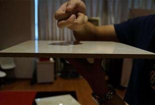 忽悠店主现场脱丝袜,揭秘忽悠背后的真相