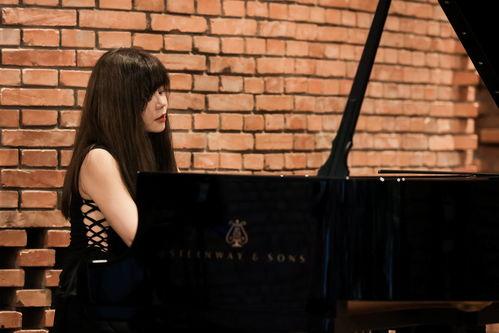 钢琴家陈萨老公,揭秘她与爱人的甜蜜时光