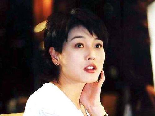 演员张延现任老公,与现任老公共谱甜蜜人生